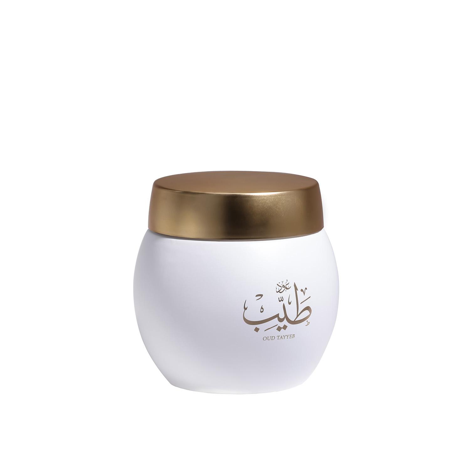 عود معطر طيب"